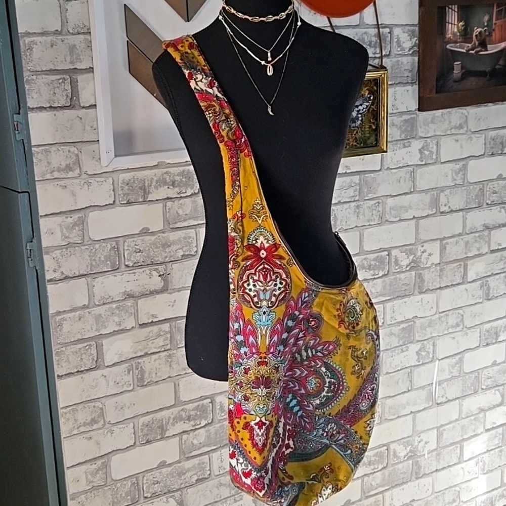 Hippy over sholder purse